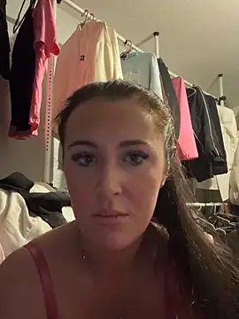 Snapshot of PinkVelvetx chatting on February 21, 7:15 pm PinkVelvetx online show from February 21, 7:15 pm