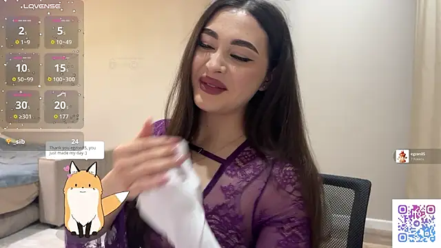 Snapshot of Sweet_BerryBabe chatting on May 4, 11:12 pm Sweet BerryBabe online show from May 4, 11:12 pm