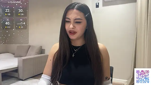 Snapshot of Sweet_BerryBabe chatting on June 13, 11:46 pm Sweet BerryBabe online show from June 13, 11:46 pm