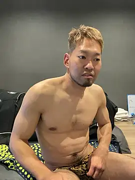 ryuaaaaa online show from April 29, 5:30 pm