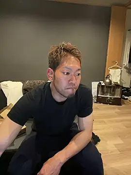 ryuaaaaa online show from May 20, 5:19 pm