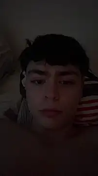 Snapshot of Jean_Martiiinez chatting on February 24, 10:19 pm Jean Martiiinez online show from February 24, 10:19 pm