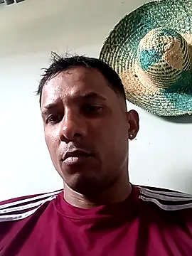 blackhot22c online show from February 18, 7:10 pm