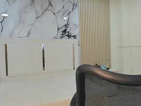 JhoselynQueen online show from March 2, 3:20 am