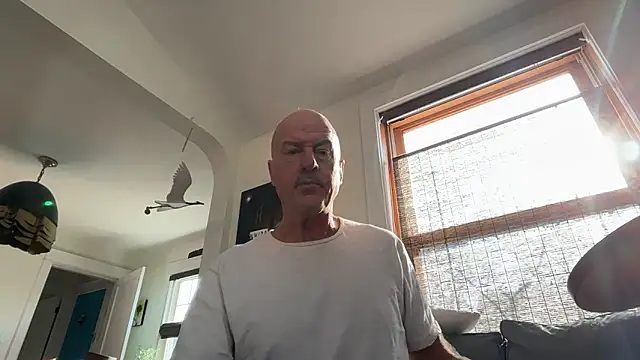 Snapshot of Guy__Grey chatting on March 20, 1:27 pm Guy Grey online show from March 20, 1:27 pm