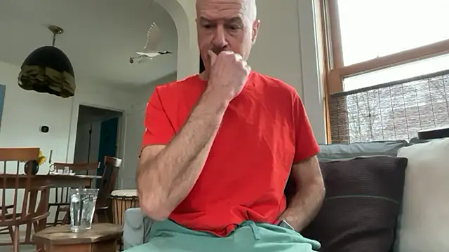 Snapshot of Guy__Grey chatting on April 3, 1:31 pm Guy Grey online show from April 3, 1:31 pm