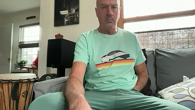 Snapshot of Guy__Grey chatting on April 15, 1:18 pm Guy Grey online show from April 15, 1:18 pm