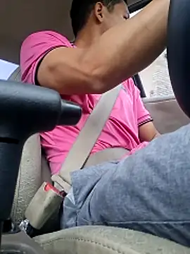 gueboloco2626 online show from April 13, 1:16 pm