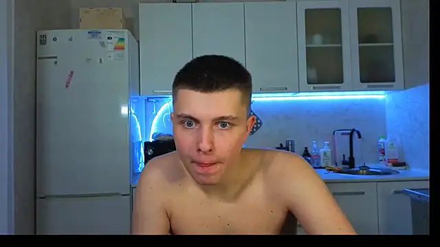 Snapshot of Keviin777 chatting on February 24, 8:07 pm Keviin777 online show from February 24, 8:07 pm