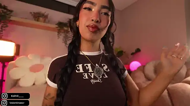 Kali-hill online show from August 6, 5:31 am