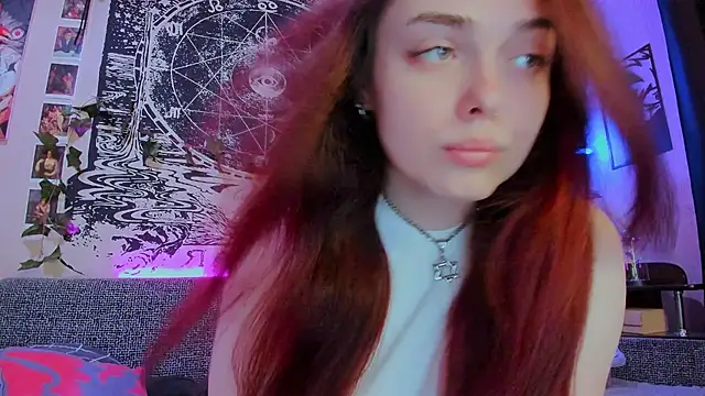 FearlessDivaX online show from March 13, 1:45 am