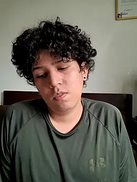 Snapshot of Monteszo chatting on July 21, 1:35 pm Monteszo online show from July 21, 1:35 pm
