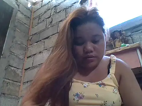 Snapshot of sweetlyn31 chatting on June 18, 5:41 am sweetlyn31 online show from June 18, 5:41 am
