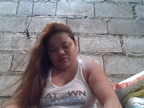 Snapshot of sweetlyn31 chatting on July 3, 5:36 am sweetlyn31 online show from July 3, 5:36 am