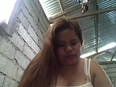 Snapshot of sweetlyn31 chatting on July 23, 5:16 am sweetlyn31 online show from July 23, 5:16 am