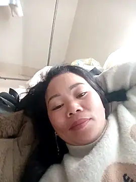 Snapshot of giang7711 chatting on February 23, 7:17 am giang7711 online show from February 23, 7:17 am