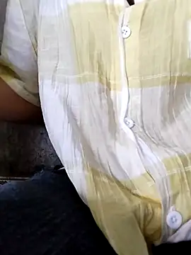 Snapshot of ngocbao11 chatting on February 25, 6:23 am ngocbao11 online show from February 25, 6:23 am