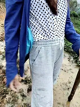 ngocbao11 online show from March 5, 12:39 am