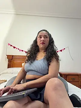 CrystalIvy online show from March 10, 7:24 am