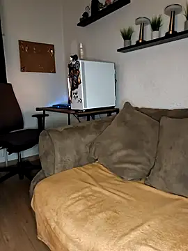 ZaramourXMrX online show from April 17, 7:28 pm