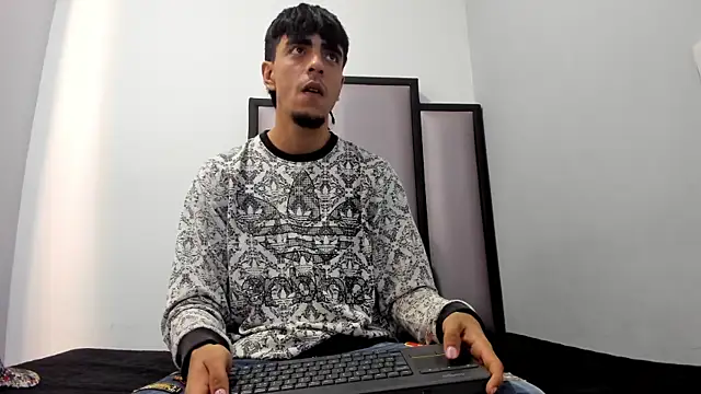 Endrick-23 online show from April 15, 3:13 am