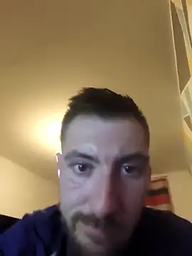 mladyTrans online show from February 26, 9:36 pm