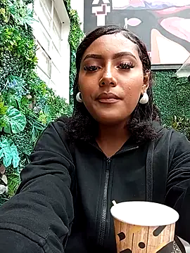 Emma Dancer online show from March 27, 1:00 pm