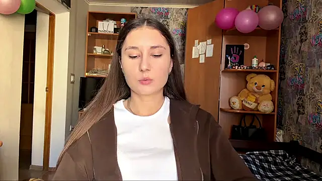 poly princess online show from March 5, 8:10 am