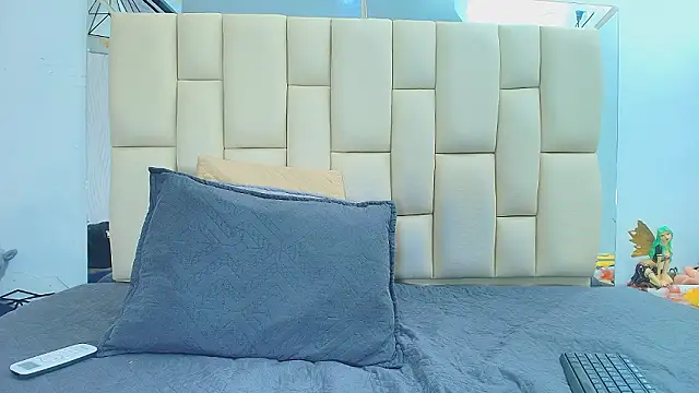 Lana Sliim online show from March 5, 12:12 pm