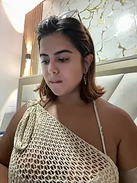 Lilithgomez  online show from April 17, 12:35 am