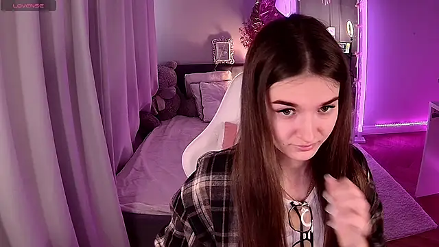 Snapshot of Ann_Wood chatting on March 4, 7:25 am Ann Wood online show from March 4, 7:25 am