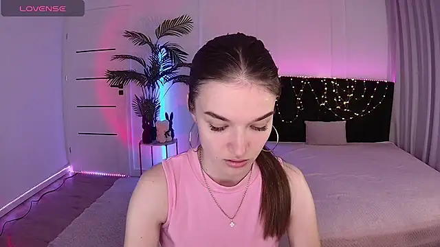 Ann Wood online show from May 16, 3:22 pm