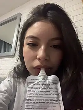 Mady Pink online show from March 26, 4:40 am