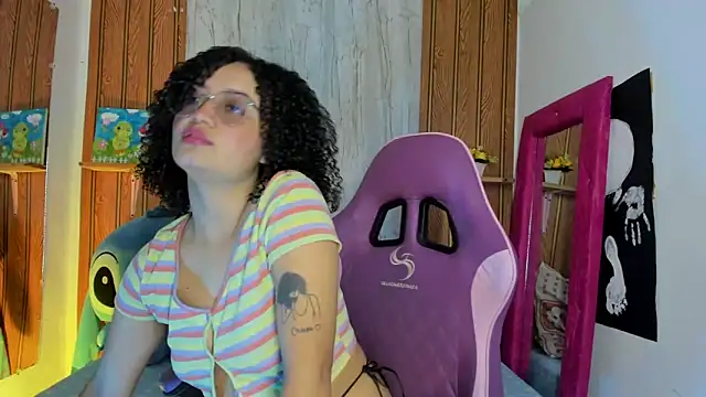 Snapshot of anita_west chatting on February 26, 7:02 pm anita west online show from February 26, 7:02 pm