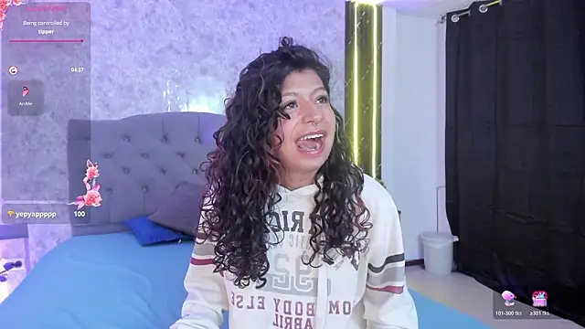 Snapshot of MilyFerrer chatting on February 25, 11:42 am MilyFerrer online show from February 25, 11:42 am