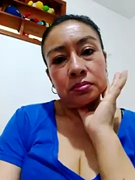 Snapshot of Samanta_gonzales chatting on February 27, 2:22 am Samanta gonzales online show from February 27, 2:22 am