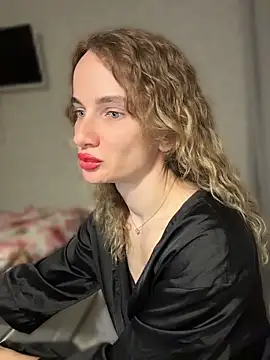 AinyrVixxen online show from April 8, 9:15 pm