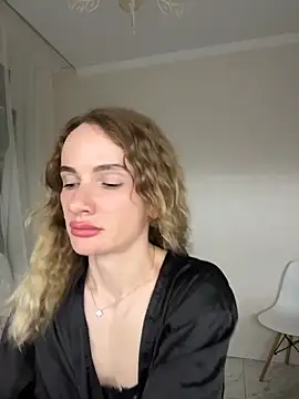 AinyrVixxen online show from April 11, 10:47 pm