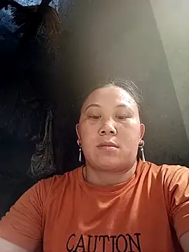 Snapshot of Dear_baby_ chatting on February 28, 4:02 am Dear baby online show from February 28, 4:02 am