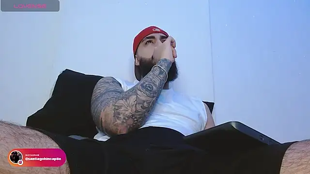 Snapshot of SantiagoHincapiie chatting on April 7, 2:23 am SantiagoHincapiie online show from April 7, 2:23 am