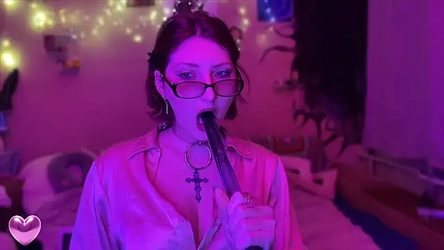 VelvetLiquorrr online show from February 25, 2:54 am