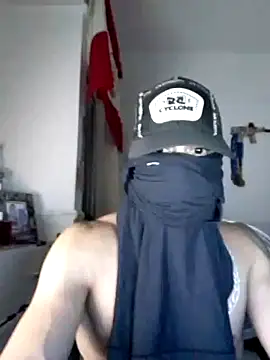 Snapshot of Rataofitness chatting on February 25, 6:56 am Rataofitness online show from February 25, 6:56 am