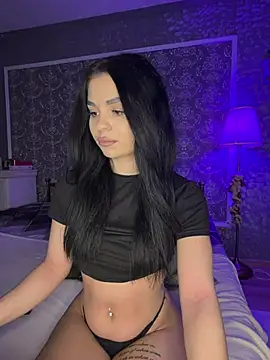 Olivia Noor online show from April 3, 12:41 am