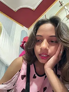 Snapshot of its_anuuu chatting on February 23, 5:05 am its anuuu online show from February 23, 5:05 am