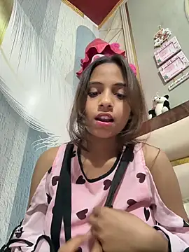 Snapshot of its_anuuu chatting on February 25, 7:56 pm its anuuu online show from February 25, 7:56 pm