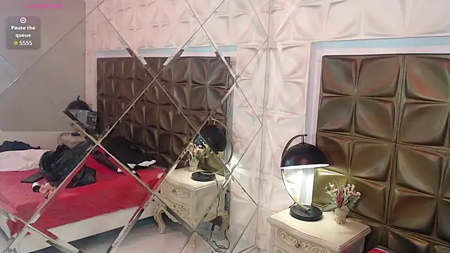 Snapshot of MelodyBlazze chatting on June 11, 9:02 pm MelodyBlazze online show from June 11, 9:02 pm