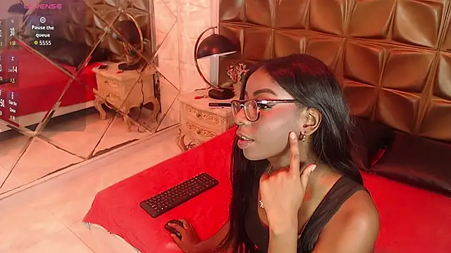 Snapshot of MelodyBlazze chatting on June 16, 8:11 pm MelodyBlazze online show from June 16, 8:11 pm