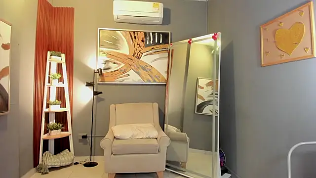 cailing  online show from March 25, 10:54 am