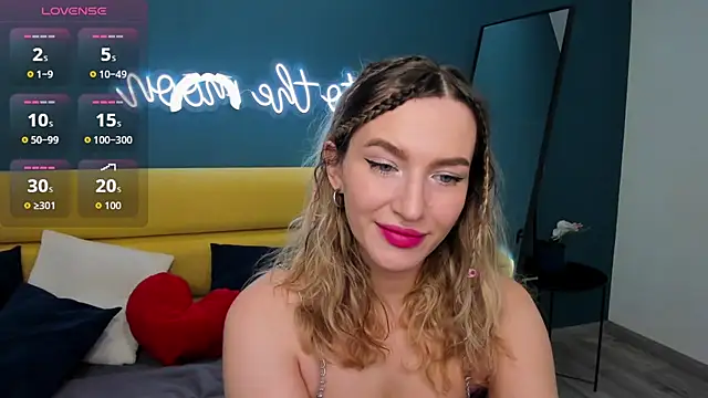 StellaAlluring online show from March 17, 1:32 am