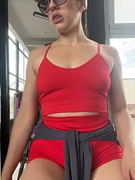 Snapshot of susi_chimm chatting on July 5, 3:52 pm susi chimm online show from July 5, 3:52 pm